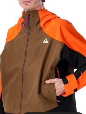 NIKE MEN'S ACG MYSTERY LIGHTS SNOW JACKET NWT  Size Medium